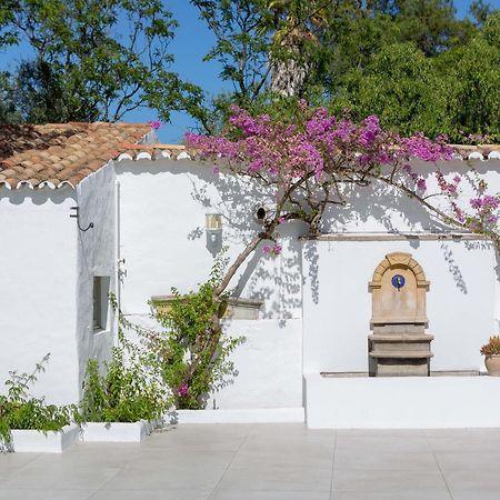 Amago Guesthouse ファロ エクステリア 写真